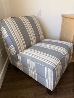 Accent chair