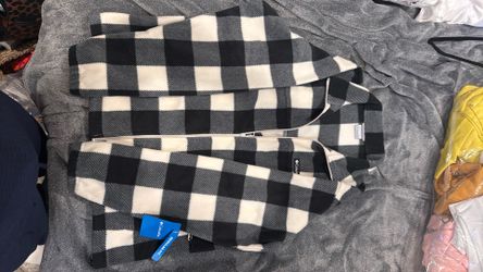 Columbia sweater