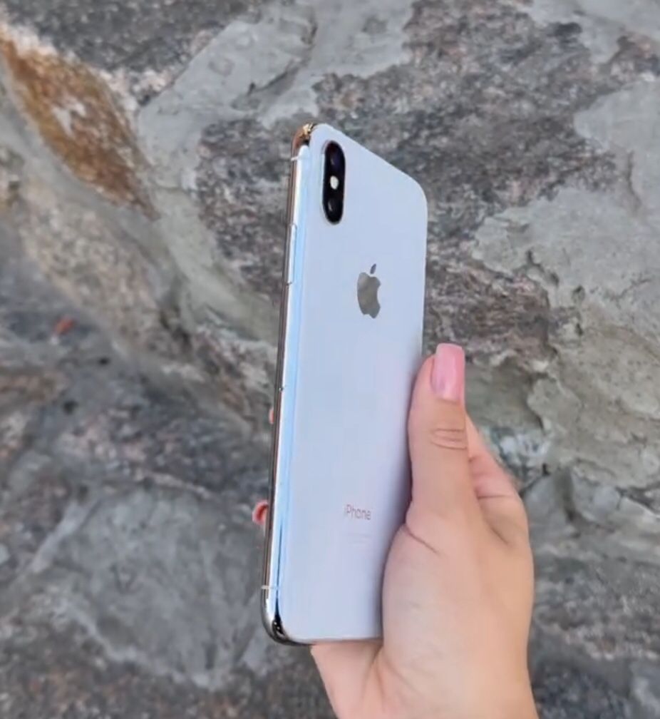 iPhone X Unlocked With Warranty
