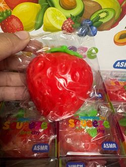 Crunchy strawberry squishy