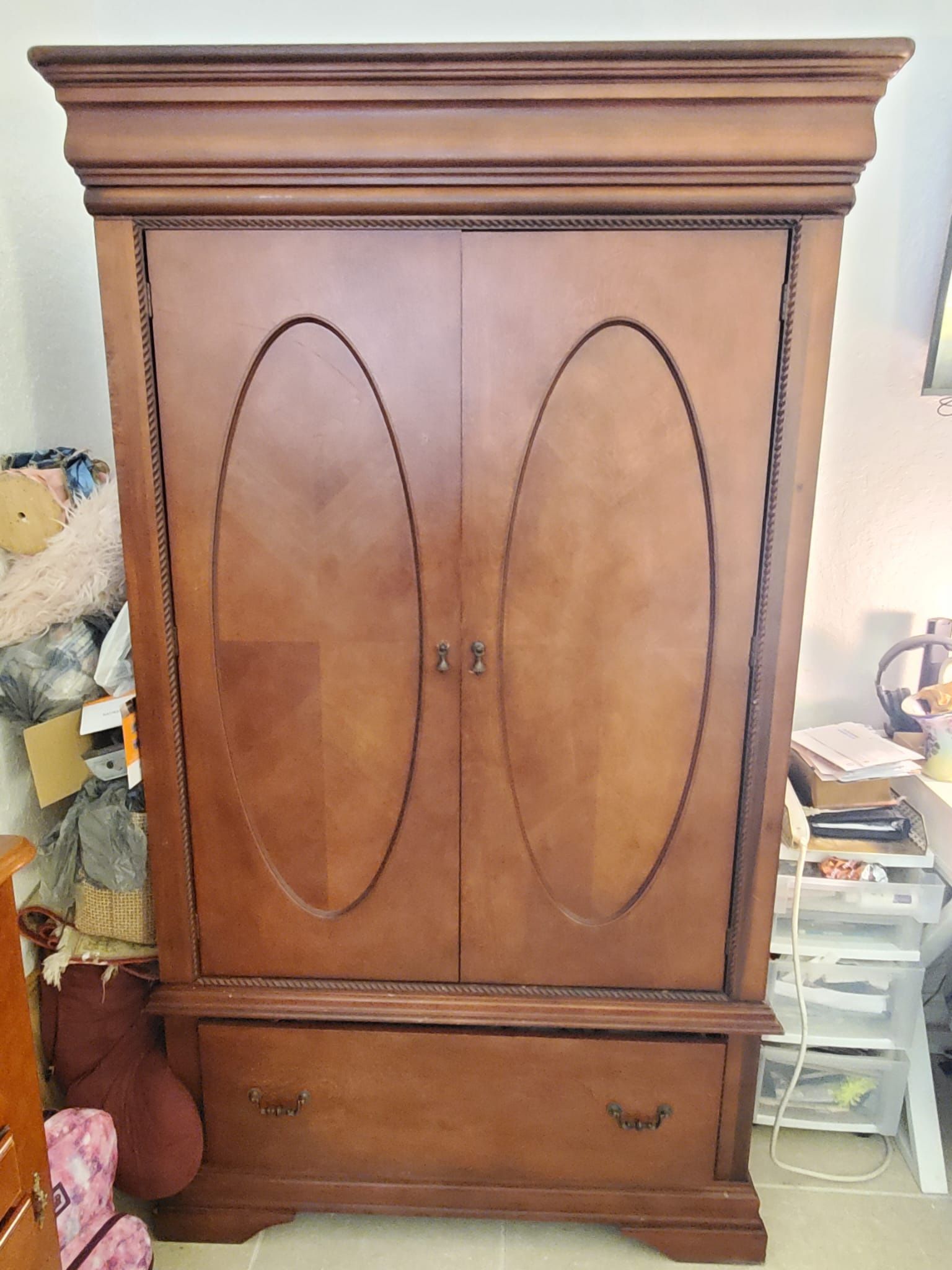 Wood Queen Bedroom Set