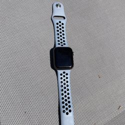 Nike Apple Watch 6 + GPS