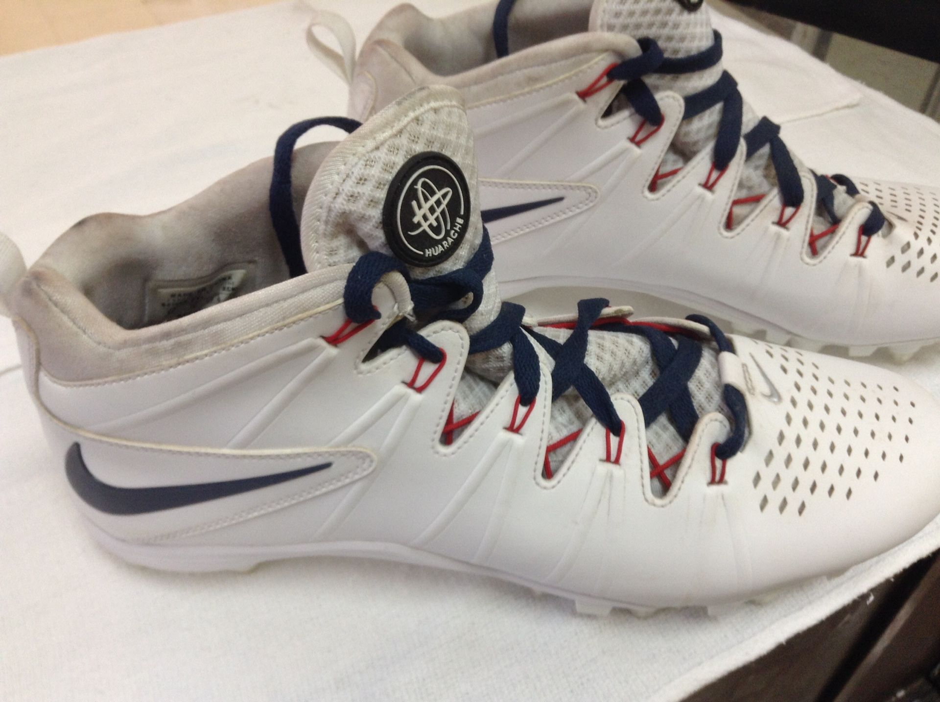 NIKE HUARACHE BASEBALL CLEATS NEW SIZE 13