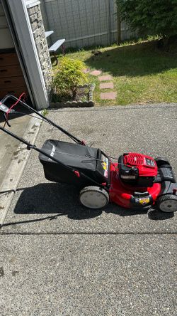21cuttin self propelled Troy bilt