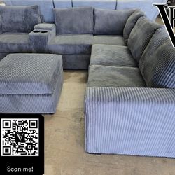 Sectional W Ottoman ✅ Delivery available ✅ Financing Options Available!✔️✨️No Credit Needed✔️✨️$0 Or $50 Down Payment✨️