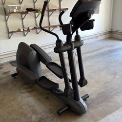 Elliptical Trainer 