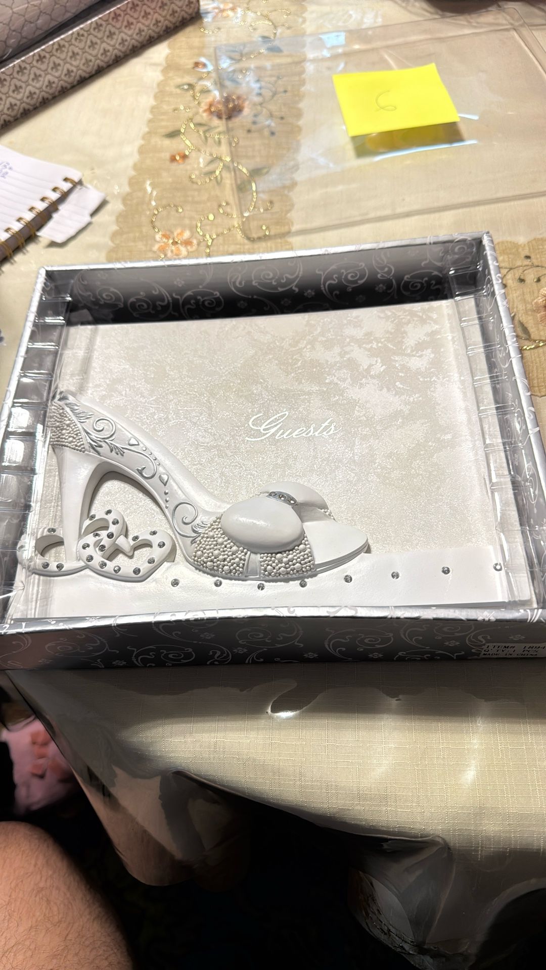 Guest Book 6 Quantity