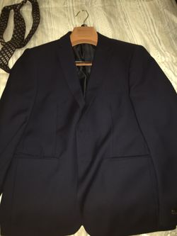 Navy blue mens slim fit suit