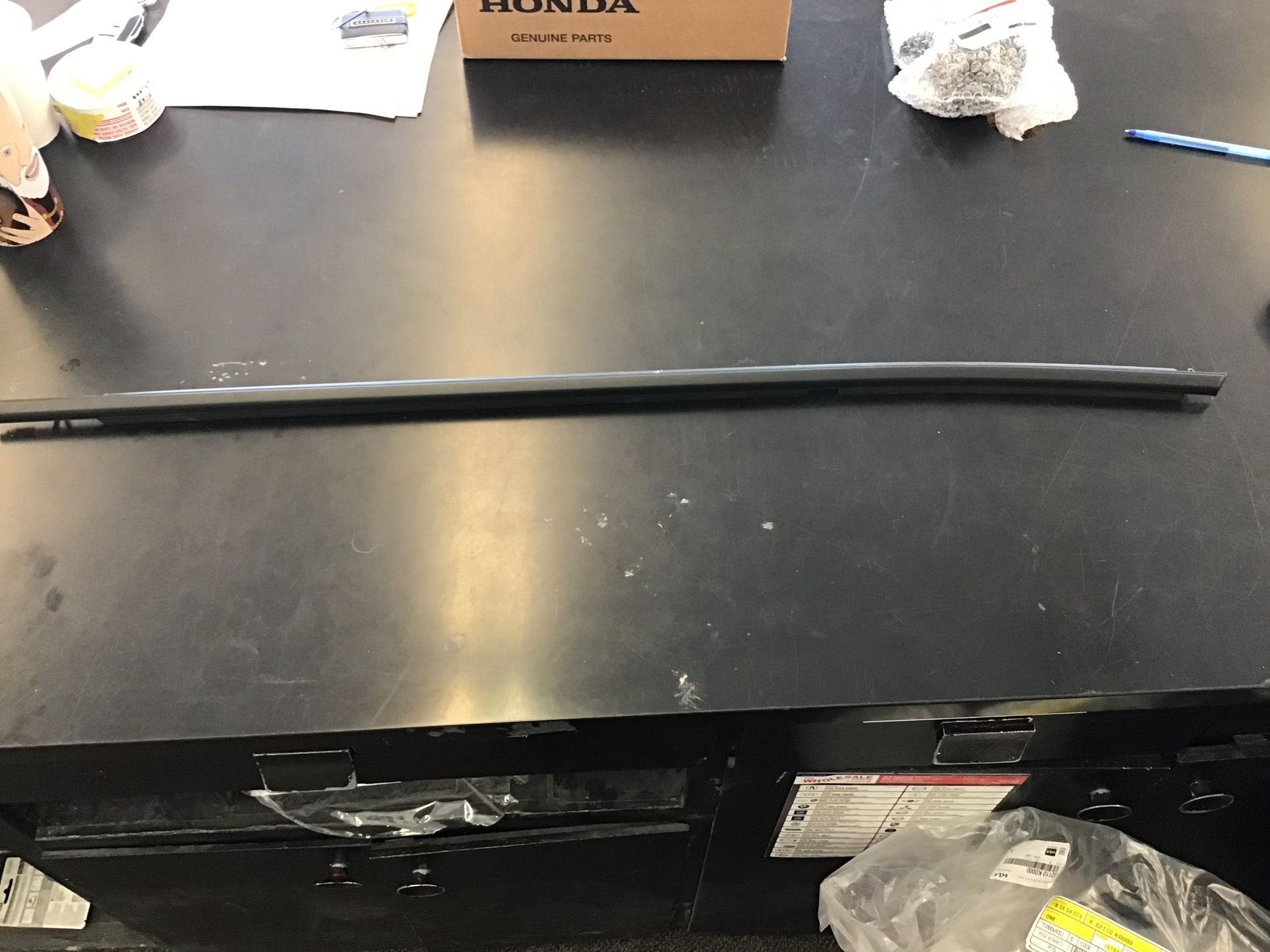 2020-2024 Toyota Corolla Right Rear Door Belt Molding 75(contact info removed)0