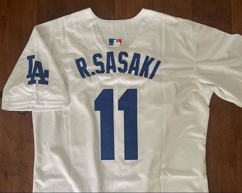 White Los Angeles Dodgers Roki Sasaki jersey
