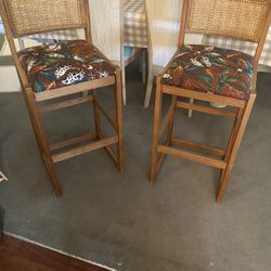 VINTAGE BAR HEIGHT STOOLS (PICK UP ONLY)..