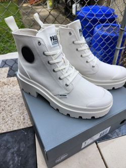 Palladium White Canvas Lace-Up Boots Woman's Size 9