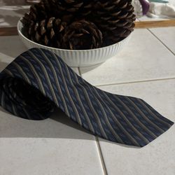 100 Percent Silk Tie