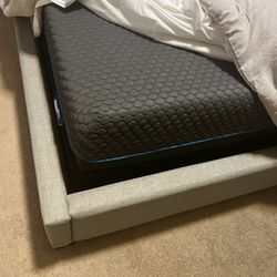 Boxspring and mattress, hybrid mattress, queen size