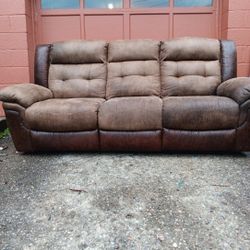 Timberland Co. LTD. Brown Manual Reclining Sofa