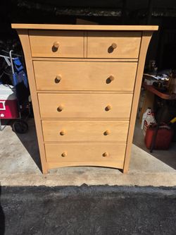 Dresser 5-Drawer Natural Maple Refinished