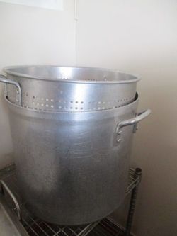 Commercial Stock Pot and Colander