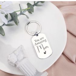 Mom Keychain Gift from Daughter & Son Mothers Day Gifts Best Mom Ever Keychains for Women B.