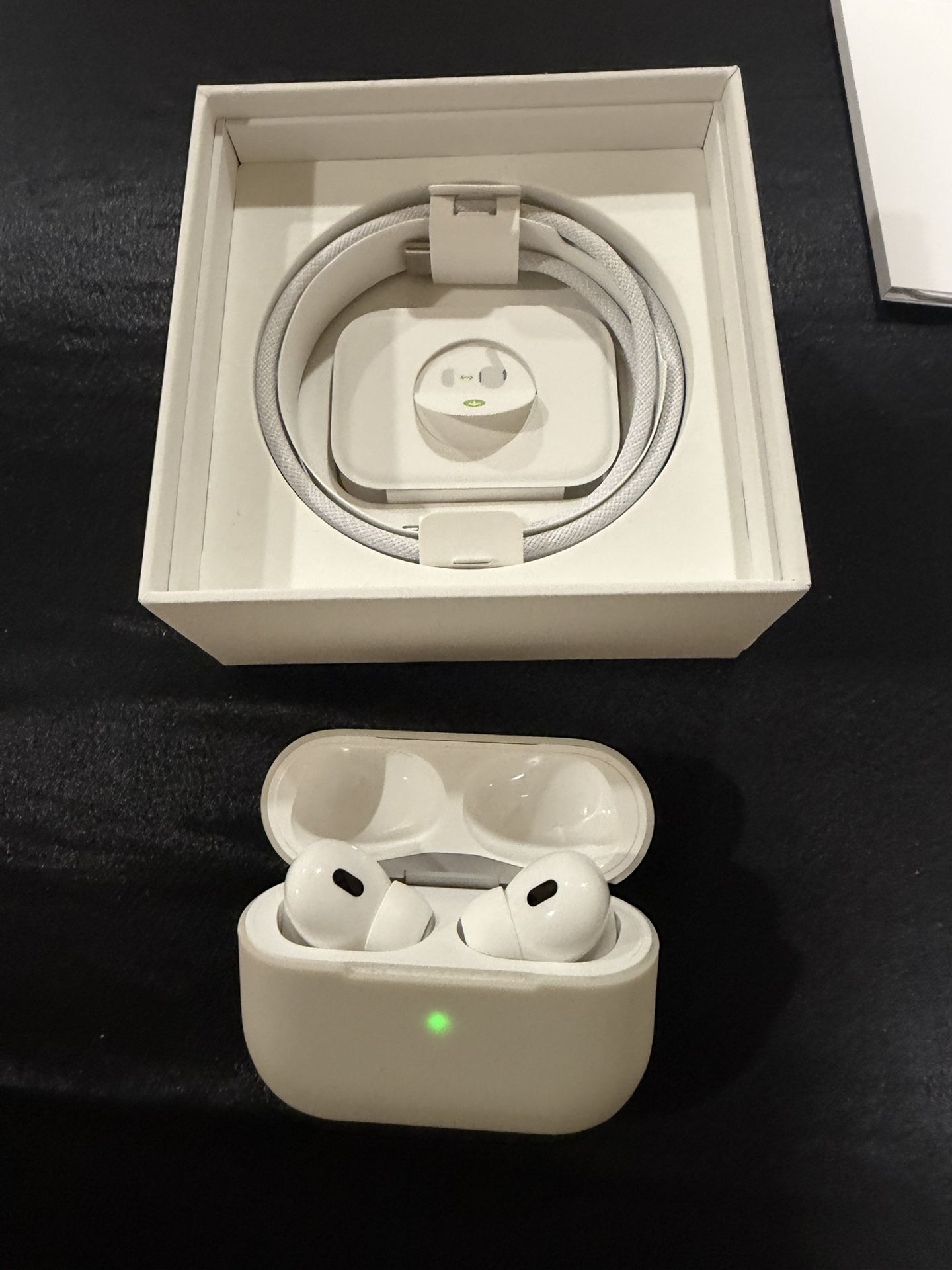 Apple AirPods Pro (2nd Generation) in mint condition