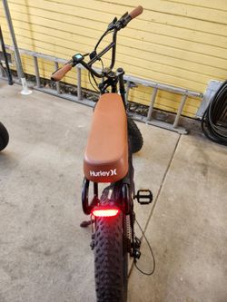 Hurley mini swell electric bike