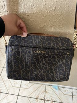 Calvin Klein Logo Crossbody