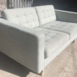 SOFA MODERNO IKEA COLOR MENTA!!!