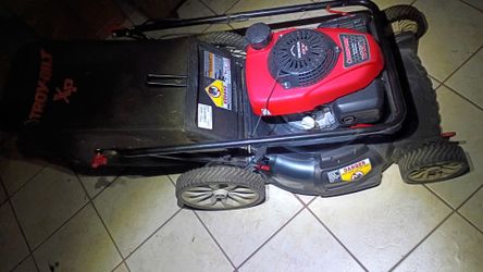 Honda lawnmower like new