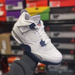 Jordan 4 Midnight Navy 💙