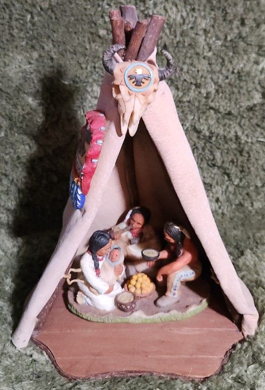 Handmade Native American Indian Family TeePee Wigwam Folk Art Sculpture Artisan