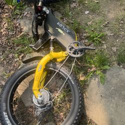 E-bikes For Parts Frame Cracked Make Offer