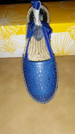Items & Zapatos /Shoes® Se habla ESPANOL SALE Not gender Shoes