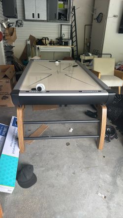 Air Hockey Table
