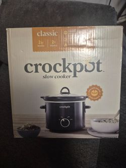 Brand new ✨️ 2 qt round crockpot