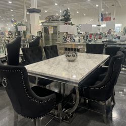 7pieces Dining Room Set / Includes: Table And 6 Chairs. 