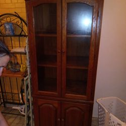 Vintage China Cabinet With Light