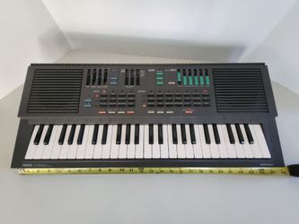 Vintage Yamaha Electronic Portable Keyboard