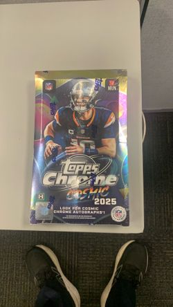 2025 Topps Cosmic Chrome Football Hobby Box