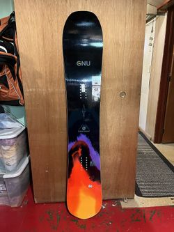 Gnu Banked Country 159 Cm 2023 Snowboard Brand New for Sale