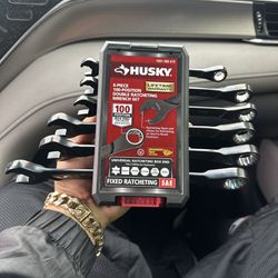 Husky Wrench Set