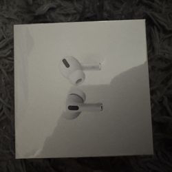 Pro Airpods *SEALED*