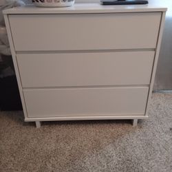 white Dresser