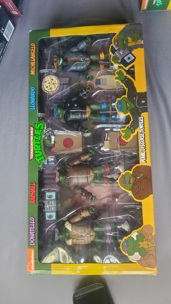 TMNT LOT! Teenage Mutant Ninja Turtles!