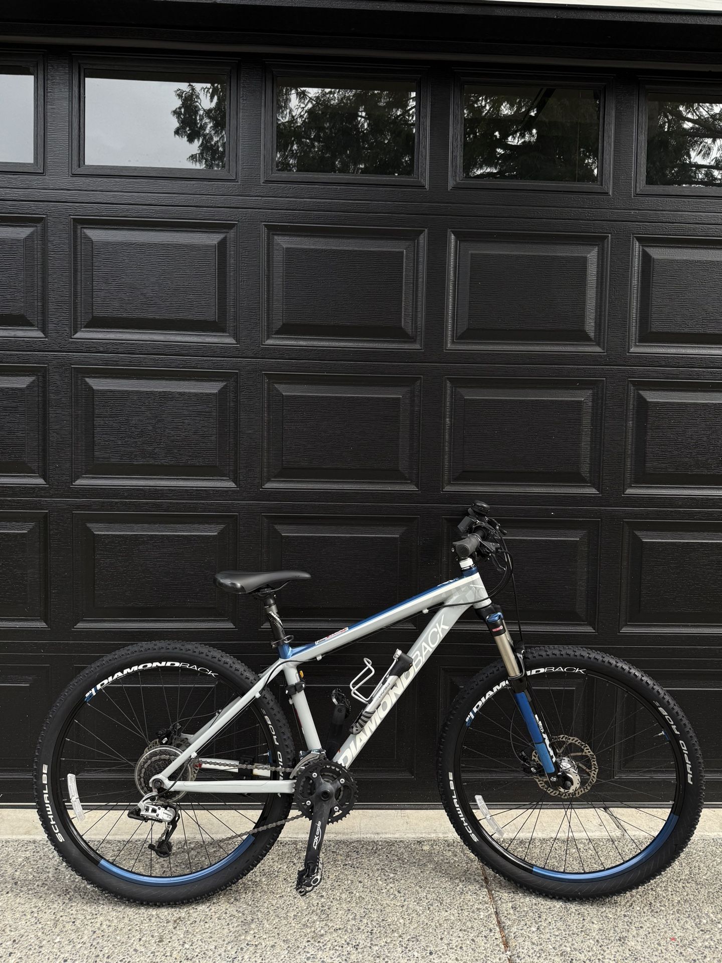 Diamondback AXIS Mountain Bike 27.5