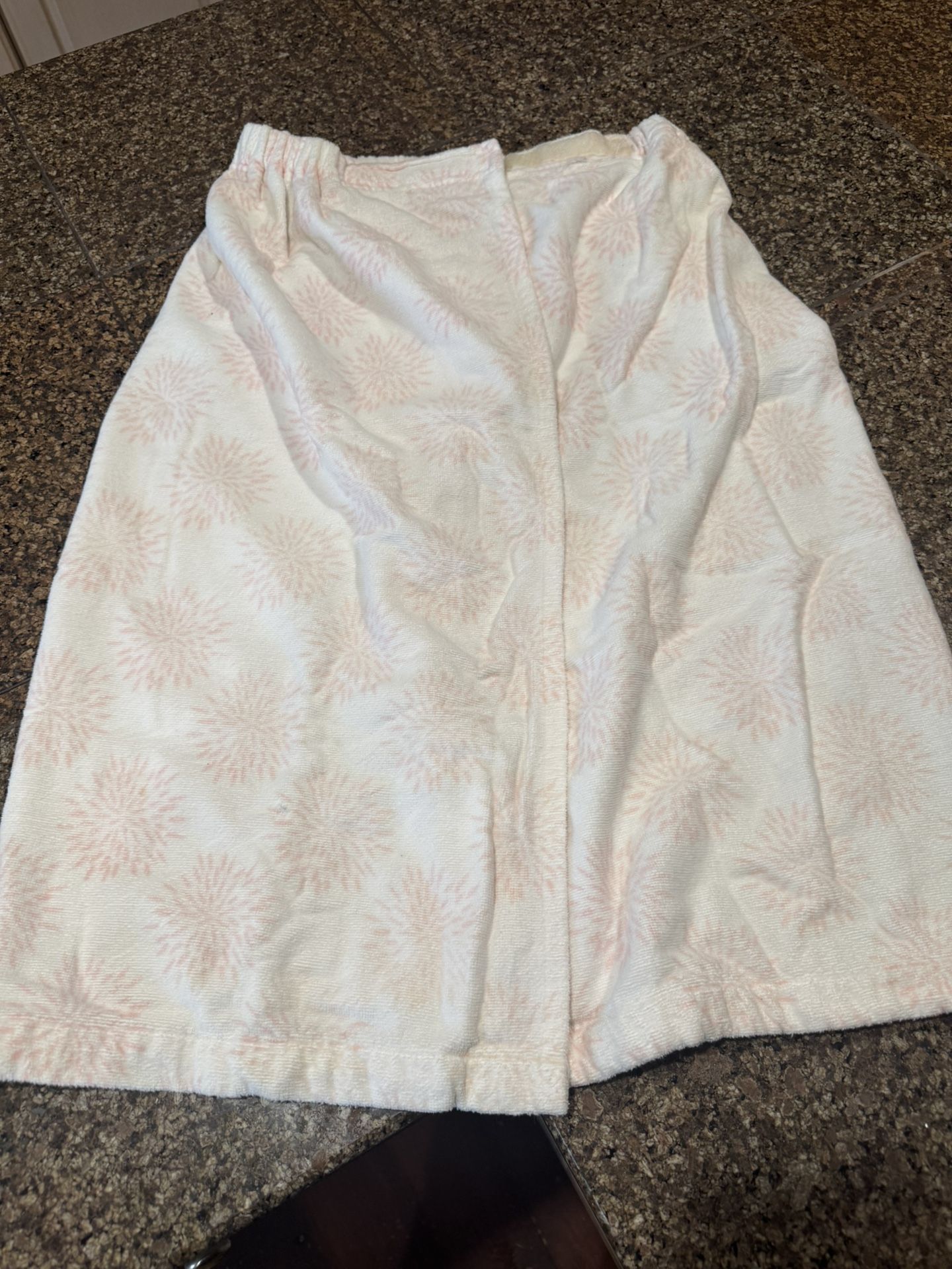 Wrap Around Towel With Velcro