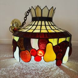 Vintage Tiffany-Style Stained Glass Chandelier – 18” Wide w/ Bulbs