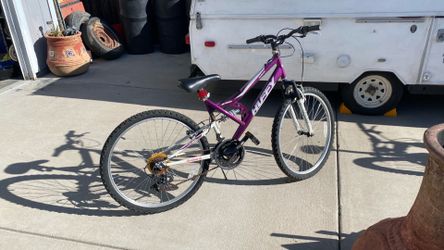 Huffy trail runner