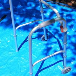 ✅️ Drive Easy-fold Walker