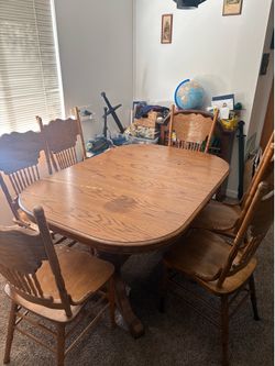 Dinning room table