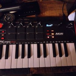 Akai MPK mini play Midi Key Board