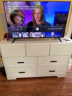 Brand New 47" White 7 Drawer Dresser Modern Fluted Design Sealed In Box